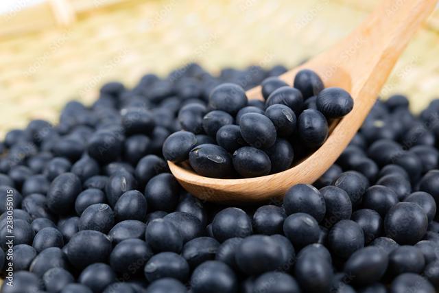 大豆(黒) 500g(1,000円) x 4袋